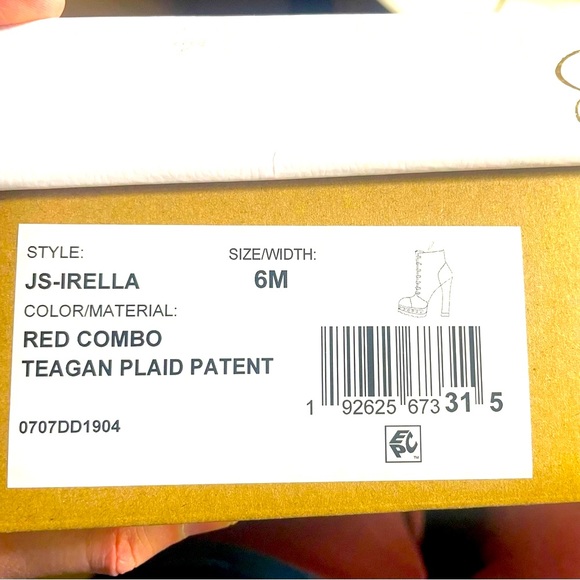 BNIB Jessica Simpson Irella Teagan Red Plaid Patent 5” platform ankle boots 6M - Picture 16 of 16